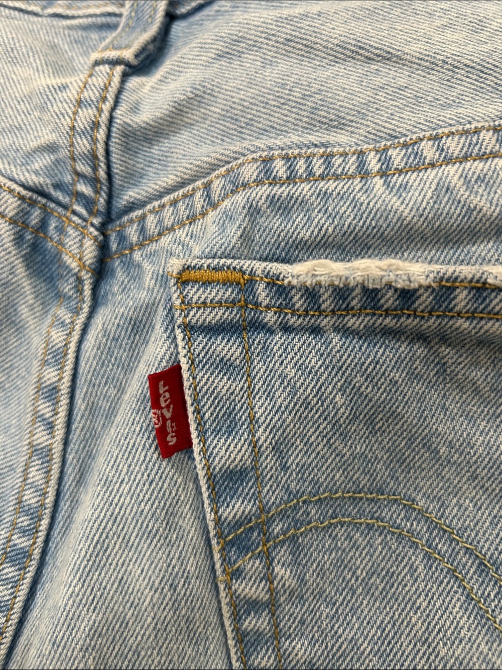 Levi's Light Wash Rolled Cutoff Denim Shorts - Picture 11 of 11